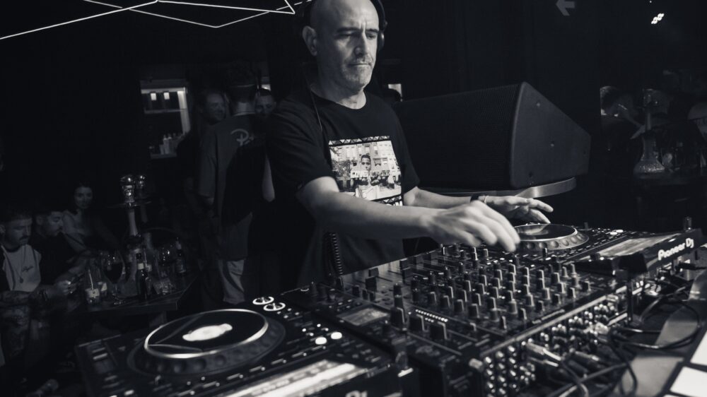 interview-with-jj-mullor-supermarket-mixmuse